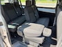 Peugeot e-Expert Combi L2 75kWh 136pk | 9-persoons | Achterdeuren met ramen | Multimedia | NAVI | Apple Carplay | Android Auto | Achteruitrijcamera | Bestuurdersstoel comfort met armsteun | 17 inch design doppen op stalen velg | van €62.595 voor €48.205 incl. BTW rijklaar | TAXI ombouw mogelijk