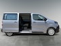 Peugeot e-Expert Combi L2 75kWh 136pk | 9-persoons | Achterdeuren met ramen | Multimedia | NAVI | Apple Carplay | Android Auto | Achteruitrijcamera | Bestuurdersstoel comfort met armsteun | 17 inch design doppen op stalen velg | van €62.595 voor €48.205 incl. BTW rijklaar | TAXI ombouw mogelijk