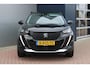 Peugeot e-2008 EV Allure 50 kWh ACHTERUITRIJCAMERA - CARPLAY - SOH 91,8%