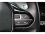 Peugeot e-2008 EV Allure 50 kWh ACHTERUITRIJCAMERA - CARPLAY - SOH 91,8%