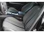 Peugeot e-2008 EV Allure 50 kWh ACHTERUITRIJCAMERA - CARPLAY - SOH 91,8%