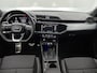 Audi Q3 40 TFSI quattro S Line 190 PK | S-line | Panoramadak | Navigatie | Trekhaak | Navigatie | Sfeerverlichting | Adaptive Cruise Control | Lichtmetalen velgen |