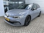 Volkswagen Golf Variant 1.0 eTSI Life Business 110 PK | Automaat | Stoelverwarming | Parkeersensoren | Navigatie | Achteruitrijcamera | Adaptive Cruise Control | Climatronic | Digital Cockpit | LED | 18" Lichtmetaal |