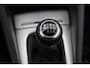 Audi A3 Cabriolet 1.2 TFSI Advance Sport 105PK / 77kW, Parkeersensoren achter, trekhaak, windscherm, Xenon koplampverlichting, 17" LMV, S-Line in- en exterieur, cruise control, lederen bekleding, navigatie, automatische airco, verwarmbare voorstoelen, radio, multifunctioneel lederen stuurwiel, elektrisch verstel- en verwarmbare buitenspiegels, lichtsensor etc.