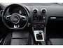 Audi A3 Cabriolet 1.2 TFSI Advance Sport 105PK / 77kW, Parkeersensoren achter, trekhaak, windscherm, Xenon koplampverlichting, 17" LMV, S-Line in- en exterieur, cruise control, lederen bekleding, navigatie, automatische airco, verwarmbare voorstoelen, radio, multifunctioneel lederen stuurwiel, elektrisch verstel- en verwarmbare buitenspiegels, lichtsensor etc.