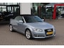 Audi A3 Cabriolet 1.2 TFSI Advance Sport 105PK / 77kW, Parkeersensoren achter, trekhaak, windscherm, Xenon koplampverlichting, 17" LMV, S-Line in- en exterieur, cruise control, lederen bekleding, navigatie, automatische airco, verwarmbare voorstoelen, radio, multifunctioneel lederen stuurwiel, elektrisch verstel- en verwarmbare buitenspiegels, lichtsensor etc.