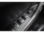Audi A3 Cabriolet 1.2 TFSI Advance Sport 105PK / 77kW, Parkeersensoren achter, trekhaak, windscherm, Xenon koplampverlichting, 17" LMV, S-Line in- en exterieur, cruise control, lederen bekleding, navigatie, automatische airco, verwarmbare voorstoelen, radio, multifunctioneel lederen stuurwiel, elektrisch verstel- en verwarmbare buitenspiegels, lichtsensor etc.