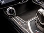 Lynk & Co 01 1.5 Luxury 262Pk (BLACK PACK, PANORAMADAK, APPLE CARPLAY, INFINITY AUDIO, SFEERVERLICHTING, MEMORY SPORTSTOELEN, ADAPTIVE CRUISE CONTROL, 360 CAMERA, STOELVERWARMING, GETINT GLAS, KEYLESS, NIEUWSTAAT)