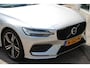Volvo V60 2.0 B3 Momentum Advantage