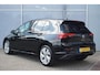 Volkswagen Golf 1.5 eHybrid 204pk Life Edition | SoH 100% | Trekhaak | Navigatie | Keyless