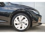 Volkswagen Golf 1.5 eHybrid 204pk Life Edition | SoH 100% | Trekhaak | Navigatie | Keyless
