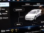 Volkswagen Golf 1.5 eHybrid Style Edition 204 pk Automaat (DSG) | Navigatie via App | Parkeersensoren (Park assist) | Achteruitrijcamera | Adaptieve cruise control | Autom. airco (3 zones) |