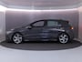 Volkswagen Golf 1.5 eTSI R-Line 130 pk Automaat (DSG) | Navigatie via App | Parkeersensoren | Autom. airco | LED koplampen | R-Line |