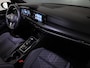 Volkswagen Golf 1.5 eTSI R-Line 130 pk Automaat (DSG) | Navigatie via App | Parkeersensoren | Autom. airco | LED koplampen | R-Line |