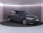 Volkswagen Golf 1.5 eTSI R-Line 130 pk Automaat (DSG) | Navigatie via App | Parkeersensoren | Autom. airco | LED koplampen | R-Line |