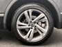 Volkswagen Tiguan 1.4 TSI eHybrid R-Line Business+ | Trekhaak | Carplay | Stoelverwarming | Adaptieve Cruise/Control | Panoramadak