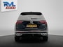 Volkswagen Tiguan 1.4 TSI eHybrid R-Line Business+ | Trekhaak | Carplay | Stoelverwarming | Adaptieve Cruise/Control | Panoramadak
