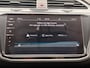 Volkswagen Tiguan 1.4 TSI eHybrid R-Line Business+ | Trekhaak | Carplay | Stoelverwarming | Adaptieve Cruise/Control | Panoramadak