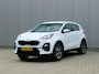 Kia Sportage 1.6 GDI DynamicLine | Trekhaak | Achteruitrijcamera | Stoelverwarming | Stuurverwarming | Navigatie | Carplay | DAB