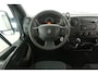 Renault Master T35 2.3 dCi L2H2 | Airco | Cruise | 3 Zits | Trekhaak | Navi | Parkeersens.