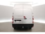 Renault Master T35 2.3 dCi L2H2 | Airco | Cruise | 3 Zits | Trekhaak | Navi | Parkeersens.