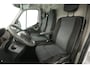 Renault Master T35 2.3 dCi L2H2 | Airco | Cruise | 3 Zits | Trekhaak | Navi | Parkeersens.