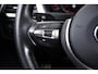BMW 3-Serie Touring 318i High Executive M-sport - Panoramadak - Leder - Camera - Navigatiesysteem Professional - HiFi System - Stoelverwarming