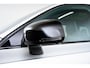 Volvo XC90 2.0 T8 Recharge AWD R-Design Panoramadak - Trekhaak - B&W - Luchtvering - Head up - achterbank verwarmd - Visual Park Assist - Parkeerverwarming met timer - Verwarmbaar stuurwiel -