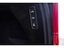 Volvo XC90 2.0 T8 Recharge AWD R-Design Panoramadak - Trekhaak - B&W - Luchtvering - Head up - achterbank verwarmd - Visual Park Assist - Parkeerverwarming met timer - Verwarmbaar stuurwiel -