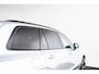 Volvo XC90 2.0 T8 Recharge AWD R-Design Panoramadak - Trekhaak - B&W - Luchtvering - Head up - achterbank verwarmd - Visual Park Assist - Parkeerverwarming met timer - Verwarmbaar stuurwiel -