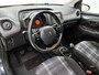 Peugeot 108 Active Pack Premium 1.0 e-VTi 72pk | Lage kilometerstand! | Airco | Elektrische ramen & spiegels | Centrale portiervergrendeling | Bluetooth | Radio/MP3 speler met stuurbediening | Donker getint glas | Lederen stuurwiel | Zuinig en voordelig autorijden! |