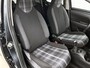 Peugeot 108 Active Pack Premium 1.0 e-VTi 72pk | Lage kilometerstand! | Airco | Elektrische ramen & spiegels | Centrale portiervergrendeling | Bluetooth | Radio/MP3 speler met stuurbediening | Donker getint glas | Lederen stuurwiel | Zuinig en voordelig autorijden! |