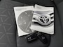 Toyota RAV4 2.5 Hybrid AWD Dynamic Plus | Trekhaak (1650kg trekgewicht) | Schuifkanteldak | Navi | Stoelverwarming