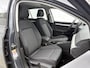 Volkswagen Golf 1.5 eHybrid Life Edition 204pk | Automaat| Panorama schuif-kanteldak | Apple CarPlay en Android Auto | Adaptive Cruise Control | Stuur/Stoel - Verwarming | Automatische airconditioning | Achteruitrijcamera |
