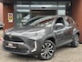 Toyota Yaris Cross 1.5 Hybrid 115 First Edition // ADAPT. CRUISE // KEYLESS // APPLE-ANDROID AUTO // CAMERA+SENSOREN // STOEL + STUUR VERWARMING //