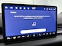 Volkswagen ID.3 Neo Life 50 kWh 170 PK | Steunhaak | Navigatie | Apple Carplay draadloos | Stoelverwarming | Ruiten getint | 19" Lichtmetalen velgen | Android Auto draadloss | LED verlichting | Camera | Climate control | Dodehoek sensoren |