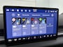 Volkswagen ID.3 Neo Life 50 kWh 170 PK | Steunhaak | Navigatie | Apple Carplay draadloos | Stoelverwarming | Ruiten getint | 19" Lichtmetalen velgen | Android Auto draadloss | LED verlichting | Camera | Climate control | Dodehoek sensoren |