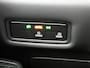Volkswagen ID.3 Neo Life 50 kWh 170 PK | Steunhaak | Navigatie | Apple Carplay draadloos | Stoelverwarming | Ruiten getint | 19" Lichtmetalen velgen | Android Auto draadloss | LED verlichting | Camera | Climate control | Dodehoek sensoren |