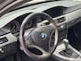 BMW 3-Serie Touring 318i Luxury Line PANO STOELVRW PDC