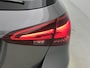 Mercedes-Benz A-klasse 180 Star Edition Led Koplampen | Parkeerpakket met achteruitrijcamera | Dodehoekassistent | Elektrisch inklapbare buitenspiegels. Inclusief 24 maanden Mercedes-Benz Certified garantie voor Europa.