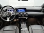 Mercedes-Benz A-klasse 180 Star Edition Led Koplampen | Parkeerpakket met achteruitrijcamera | Dodehoekassistent | Elektrisch inklapbare buitenspiegels. Inclusief 24 maanden Mercedes-Benz Certified garantie voor Europa.
