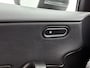 Mercedes-Benz A-klasse 180 Star Edition Led Koplampen | Parkeerpakket met achteruitrijcamera | Dodehoekassistent | Elektrisch inklapbare buitenspiegels. Inclusief 24 maanden Mercedes-Benz Certified garantie voor Europa.