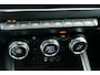 Renault Captur 1.6 E-Tech Plug-in Hybrid 160 Intens. Schuifdak, Adap Cruise, Leer, Bose, 18"LMV, Haak 750kg