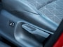 Toyota Yaris Cross 1.5 Hybrid Executive Bi-Tone | Origineel NL | Trekhaak | Achteruitrijcamera | Adaptieve Cruise Control | Dode Hoek Detectie | JBL Premium Audio | Stoelverwarming | Navigatie | Metallic Lak | Climate Control |