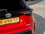 Toyota Yaris Cross 1.5 Hybrid Executive Bi-Tone | Origineel NL | Trekhaak | Achteruitrijcamera | Adaptieve Cruise Control | Dode Hoek Detectie | JBL Premium Audio | Stoelverwarming | Navigatie | Metallic Lak | Climate Control |