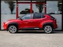Toyota Yaris Cross 1.5 Hybrid Executive Bi-Tone | Origineel NL | Trekhaak | Achteruitrijcamera | Adaptieve Cruise Control | Dode Hoek Detectie | JBL Premium Audio | Stoelverwarming | Navigatie | Metallic Lak | Climate Control |