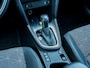 Toyota Yaris Cross 1.5 Hybrid Executive Bi-Tone | Origineel NL | Trekhaak | Achteruitrijcamera | Adaptieve Cruise Control | Dode Hoek Detectie | JBL Premium Audio | Stoelverwarming | Navigatie | Metallic Lak | Climate Control |