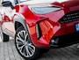 Toyota Yaris Cross 1.5 Hybrid Executive Bi-Tone | Origineel NL | Trekhaak | Achteruitrijcamera | Adaptieve Cruise Control | Dode Hoek Detectie | JBL Premium Audio | Stoelverwarming | Navigatie | Metallic Lak | Climate Control |