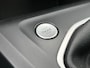 Volkswagen Golf 1.5TSI 96KW/130PK R-Line Business · Panoramadak · Camera · Apple/Android Car Play · Stoel & Stuurverwarming · Navigatie · LED ·