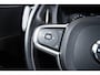 Volvo XC60 2.0 T5 Momentum Trekhaak - Smartphone integratie - Park Assist Pilot - Navigatie - Camera - Climate Control - PDC